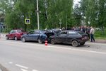 В Торжке при столкновении трех автомобилей пострадал мужчина