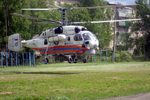 В Тверь на вертолете МЧС доставили мужчину с переломами ребер