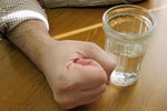 В Ржеве мужчина до смерти избил собутыльника
